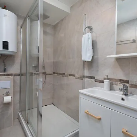 Appartement Flat 6 - For 4 In Town Centre